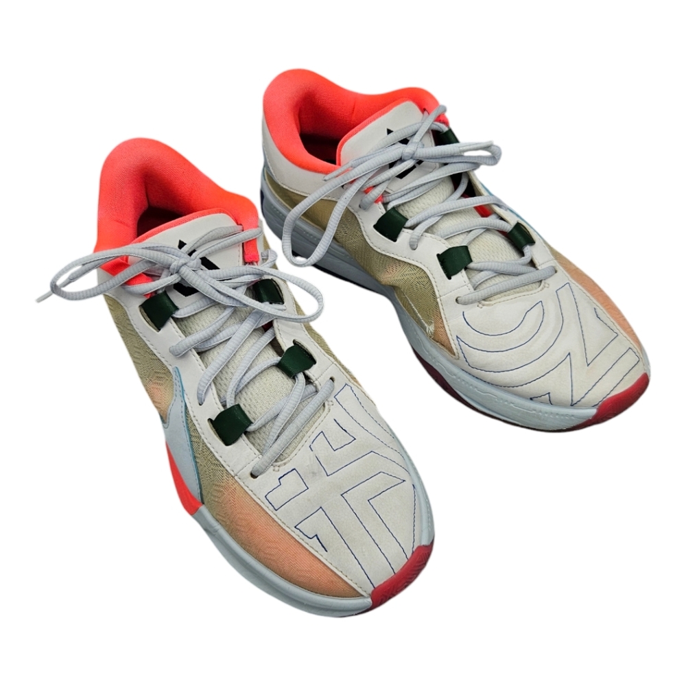 USED Nike Giannis Immortality 2 Basketball Shoes Size 9.5